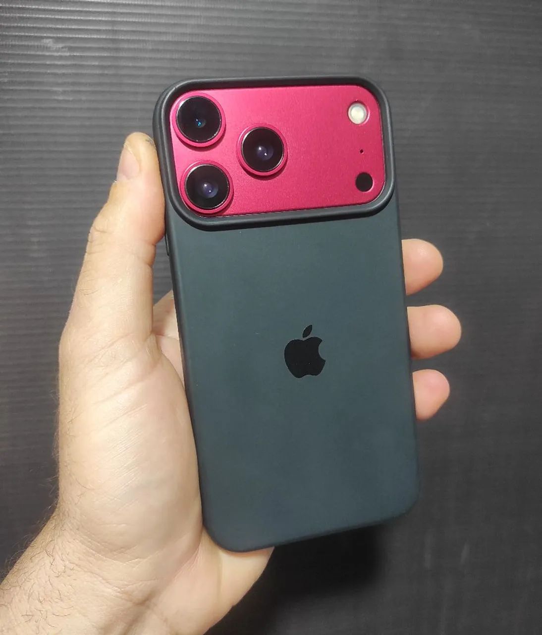 iPhone xr 128GB face id ok, na roupa do 17 pró cor vinho
