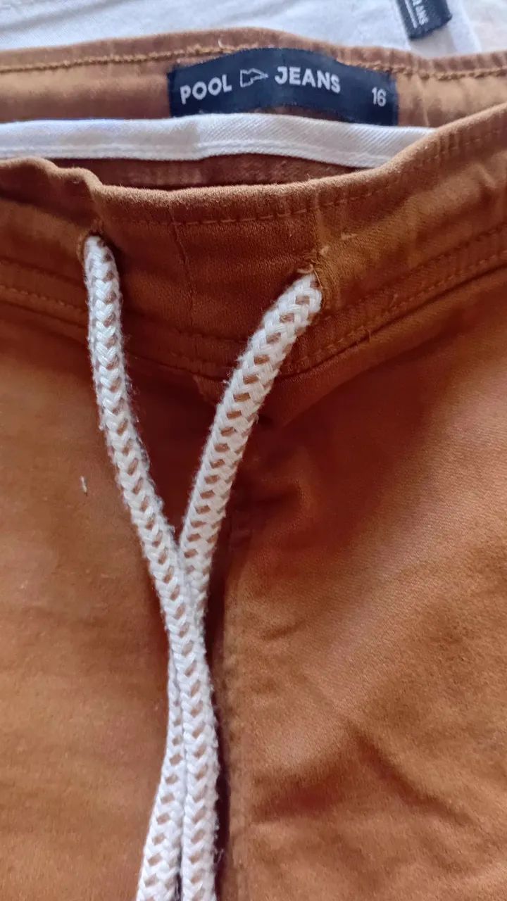 Bermudas semi novas Riachuelo  30,00 reais cada. - Foto 5