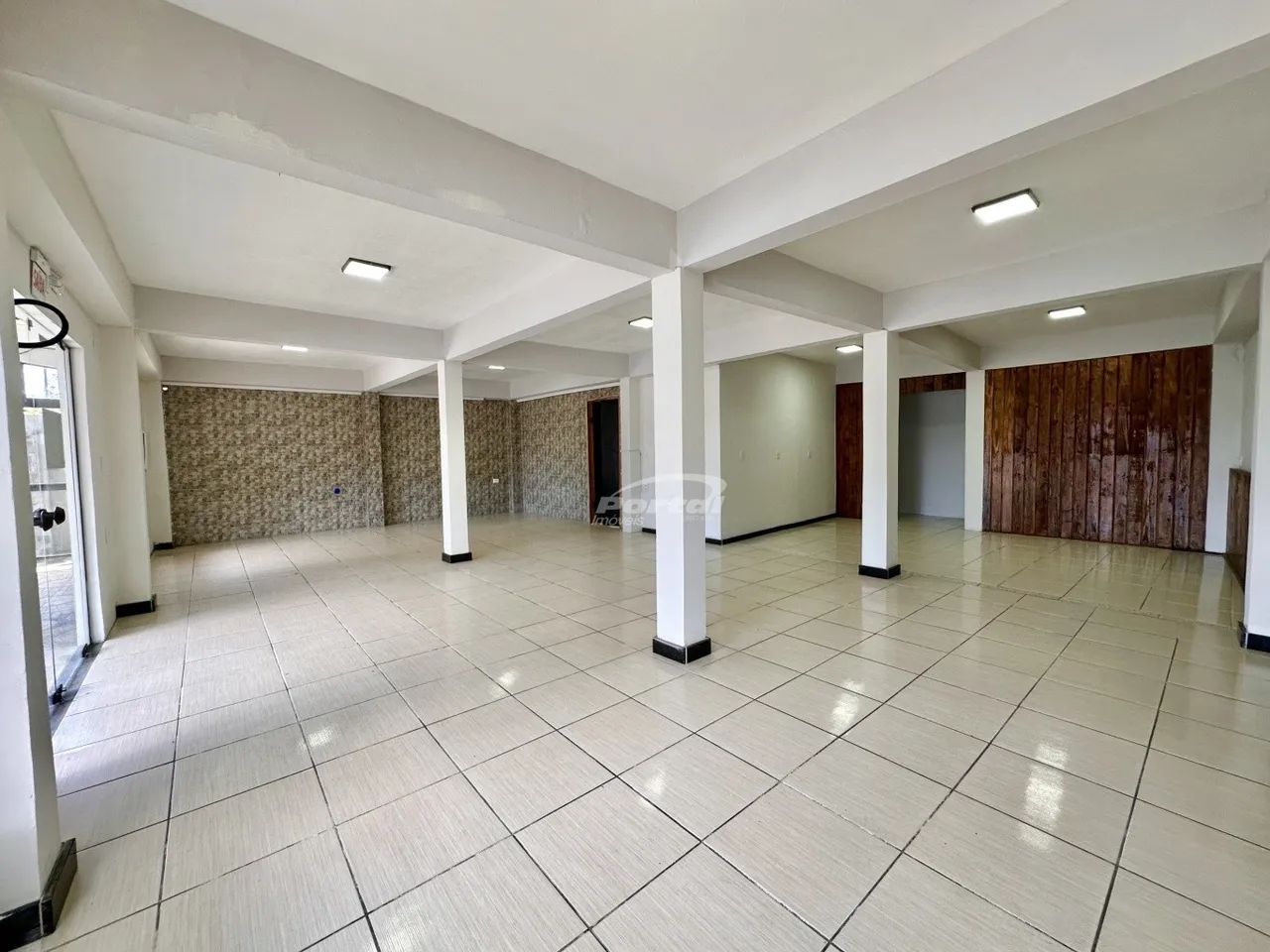 Sala comercial com cerca de 100 m² no bairro Armação em Penha/SC (Cód. 24488) - Foto 2