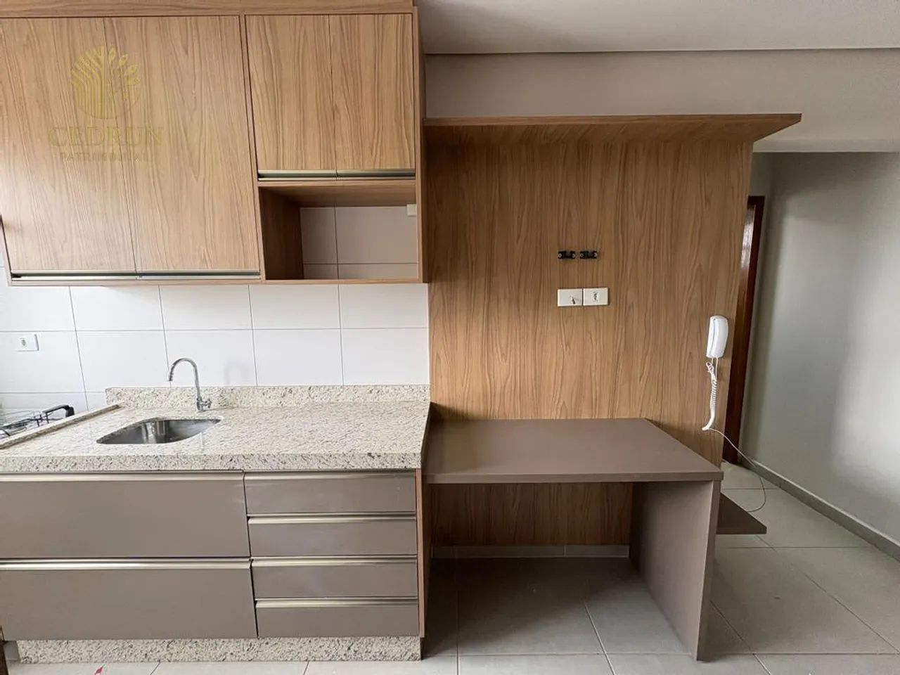 Apartamento para alugar em Maringá, Zona 08, com 1 quarto, com 28 m², Edifício Dom Casmurr - Foto 2