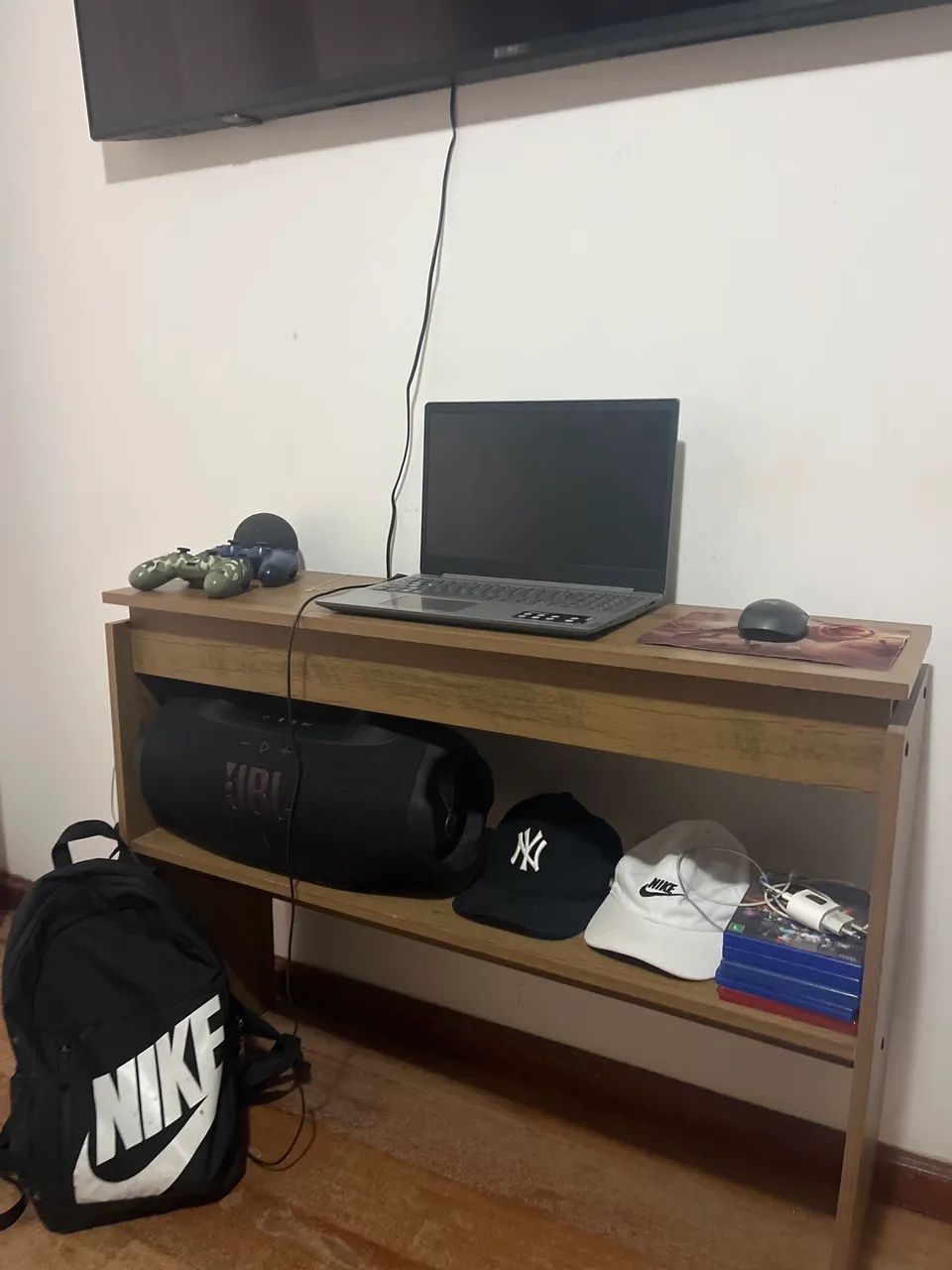 Mesa,bancada para estudos e itens 100 de comprimento 30 de espessura 80cm de altura 