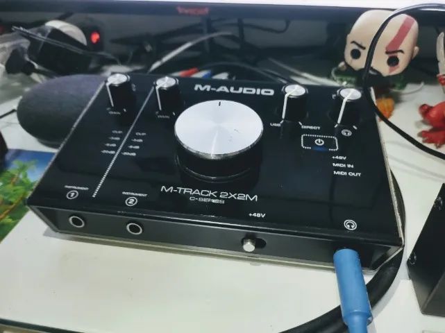 Interface de áudio 2x2 com MIDI (M-AUDIO 2X2M)