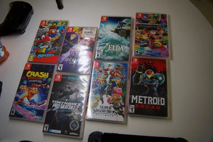 Nintendo Switch V2 impecável + 8 Jogos + Pro Controller + Joy-Con + controle com fio - Foto 3