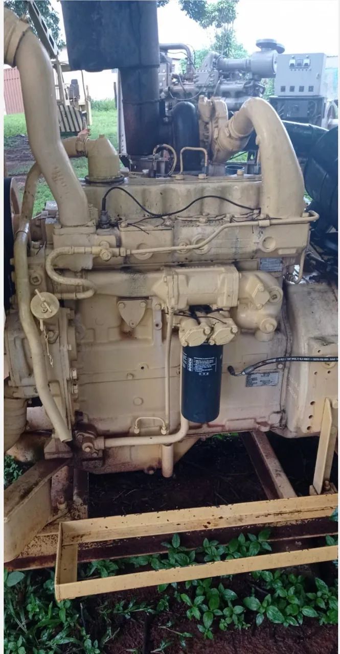 Motor 4D para trator Caterpilar LEIA DESCRIÇÃO 