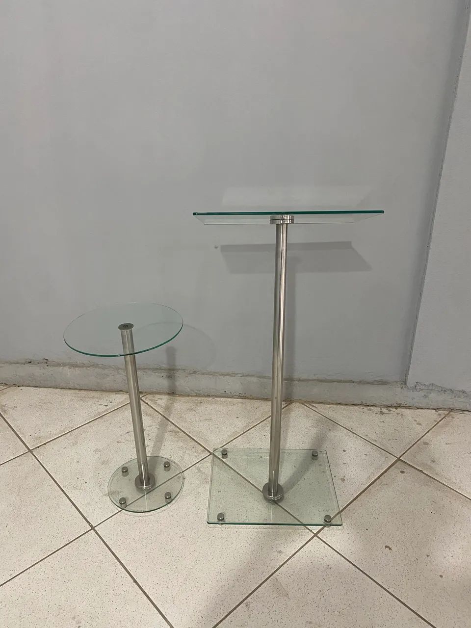 Vendo púlpito de vidro