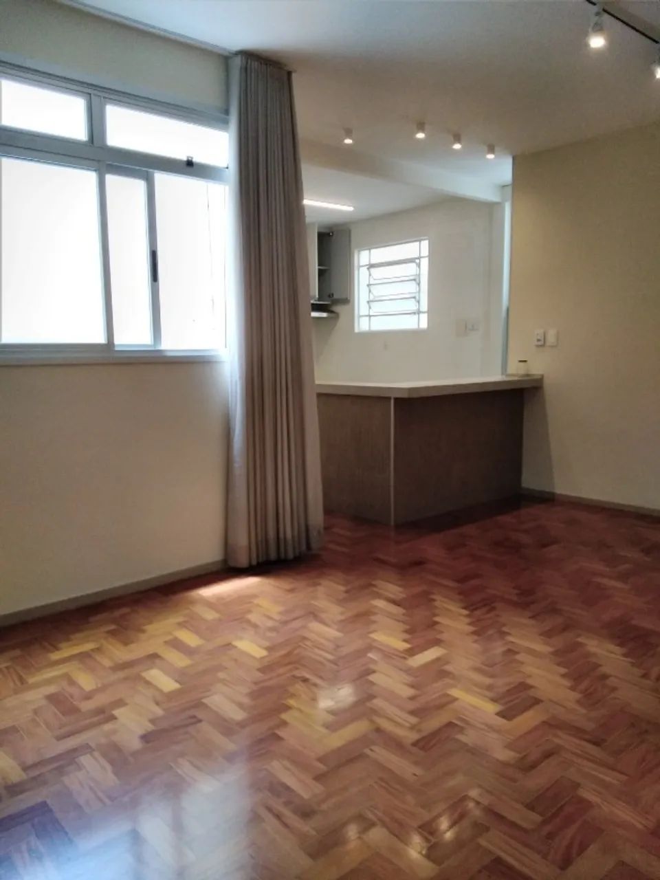 Lindo apto. reformado  2 quartos Prado