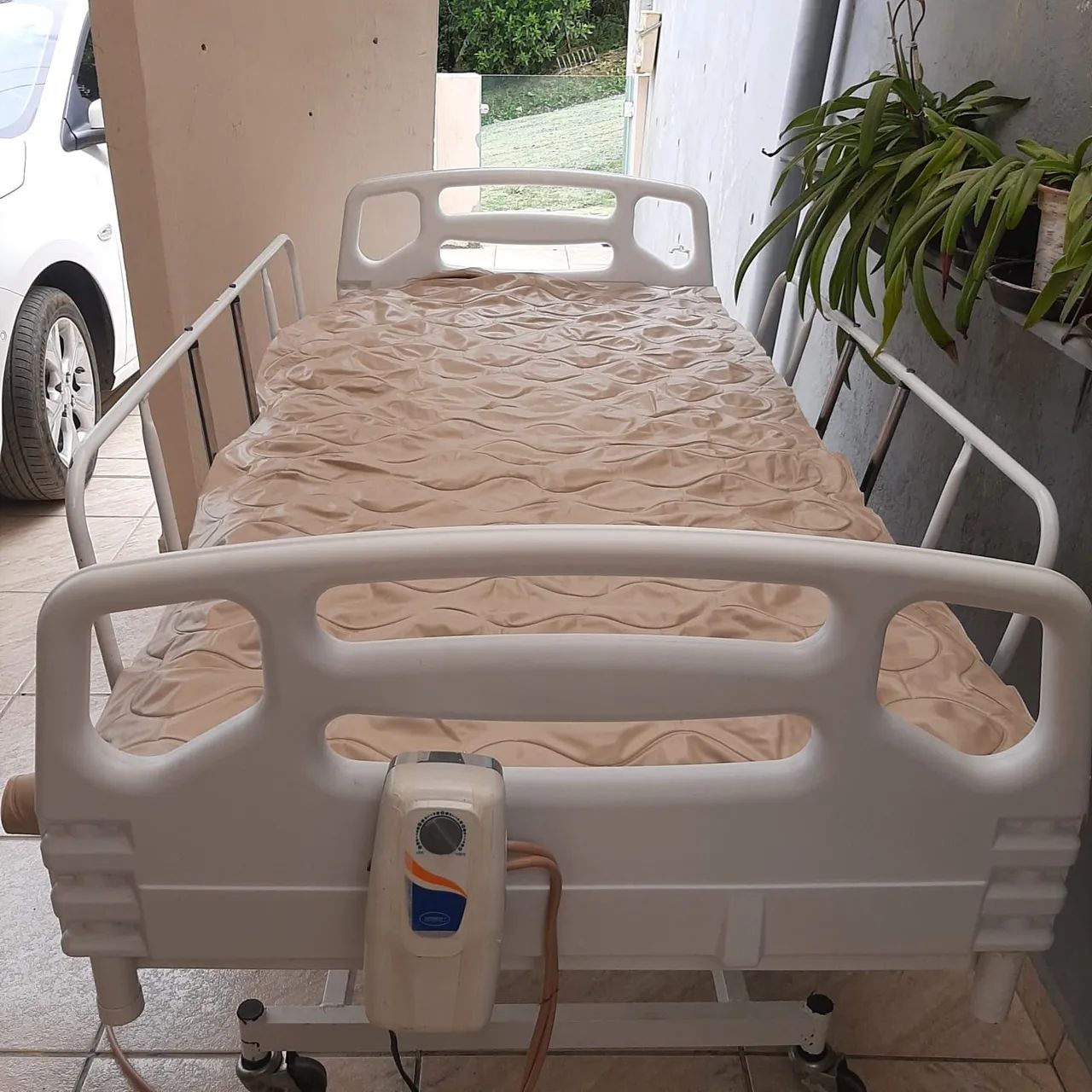 Cama hospitalar com colchão pneumático 3 ajustes  - Foto 2