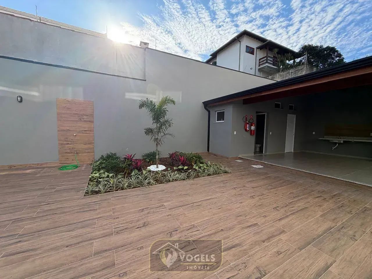 APARTAMENTO À VENDA NO EDIFÍCIO RESIDENCIAL IBIZA EM JAGUARIÚNA/SP - 75 M² COM 2 DORMITÓRI
