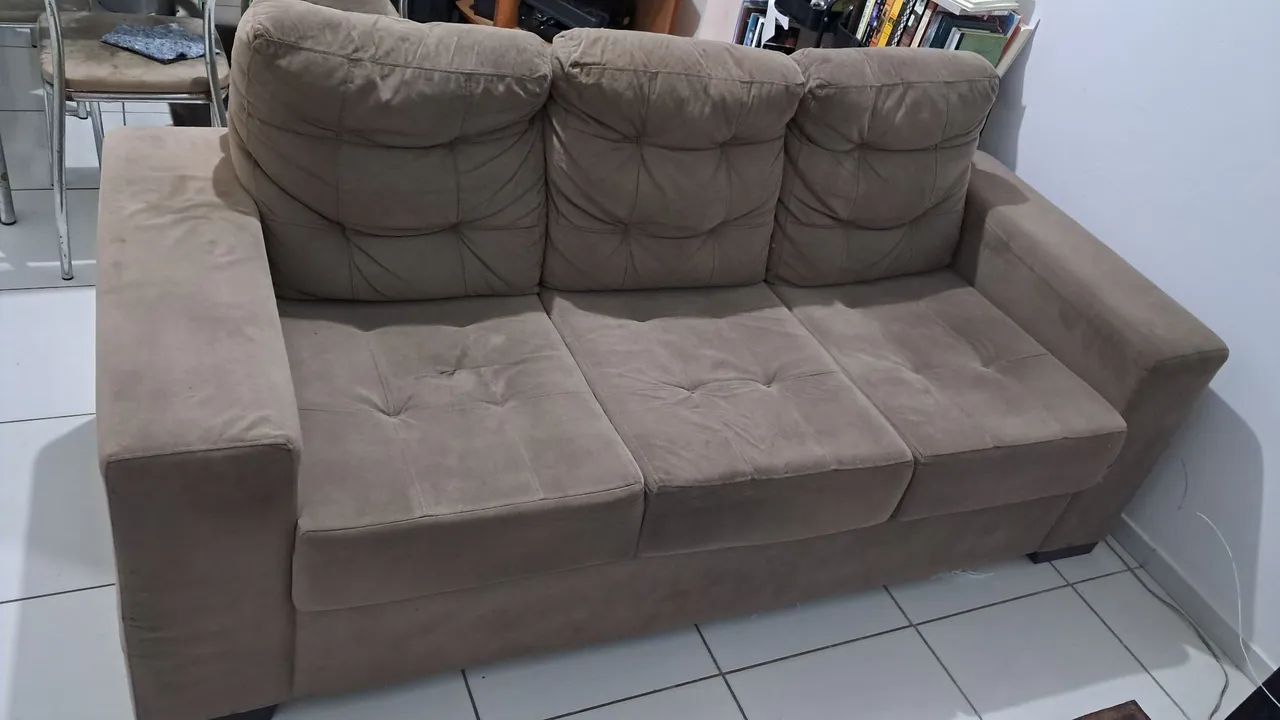 SOFÁ EM OTIMAS CONDIÇÕES
