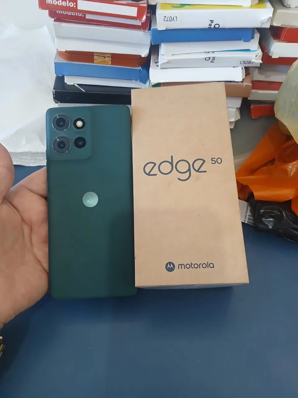 Moto edge 50 256gb 12ram  - Foto 2