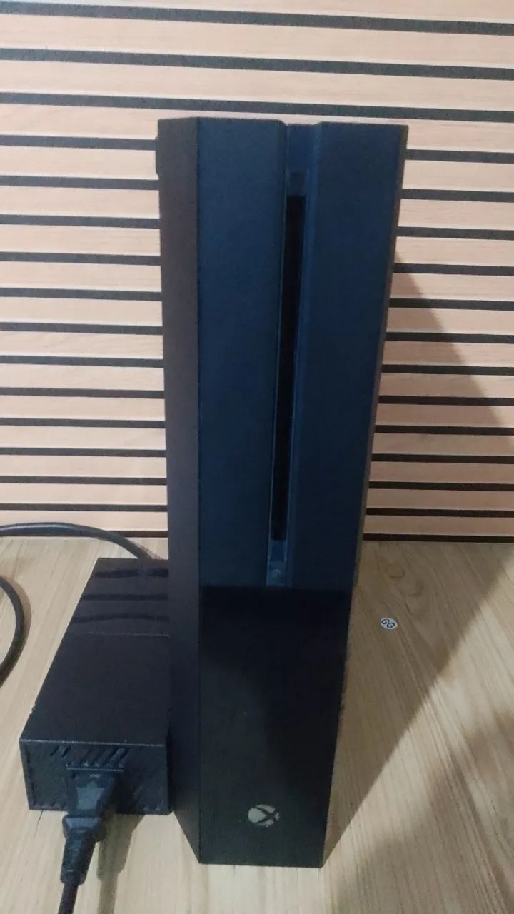 Xbox One + Controle Profissional 