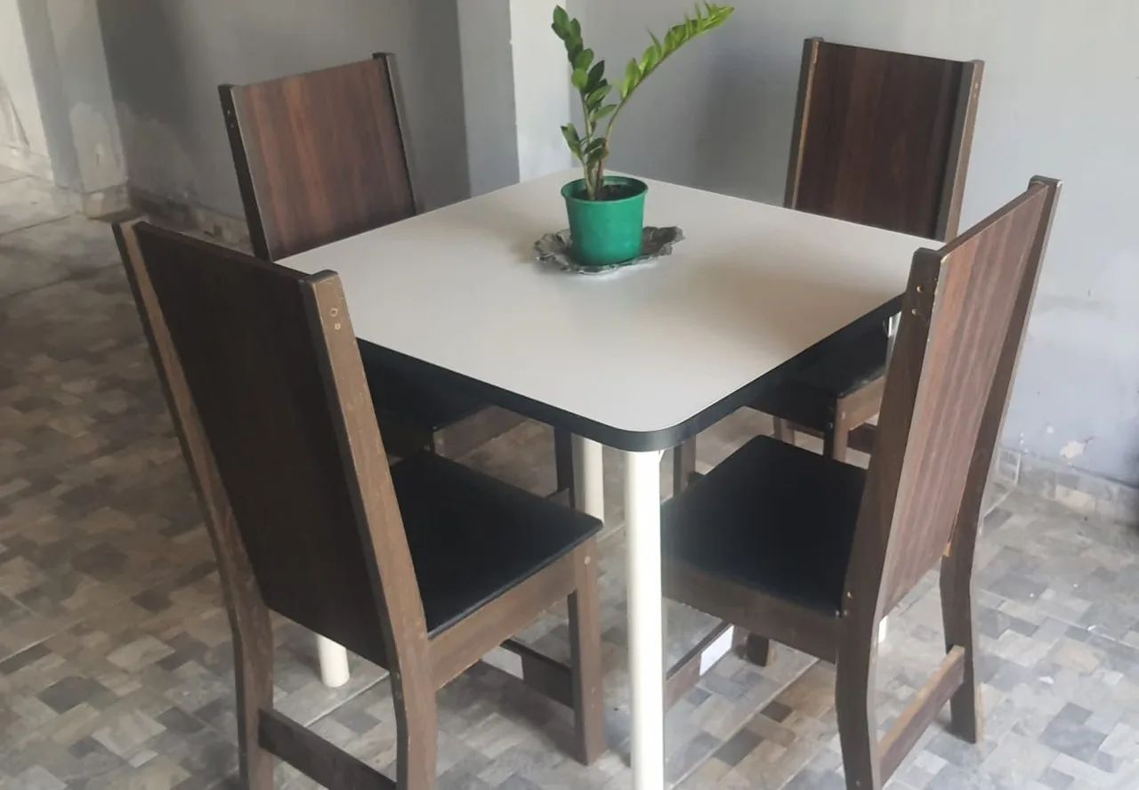 Mesa de cozinha com quadro cadeiras - Foto 5