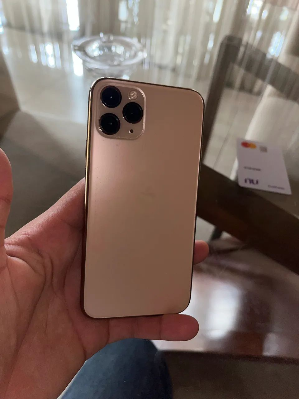 iPhone 11 pro dourado