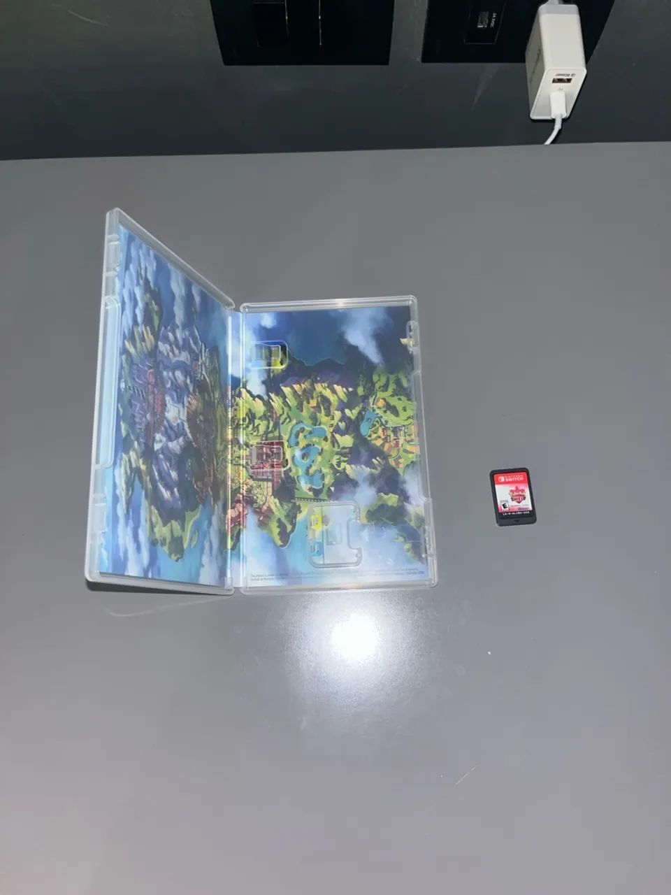 Pokémon Shield - Foto 4