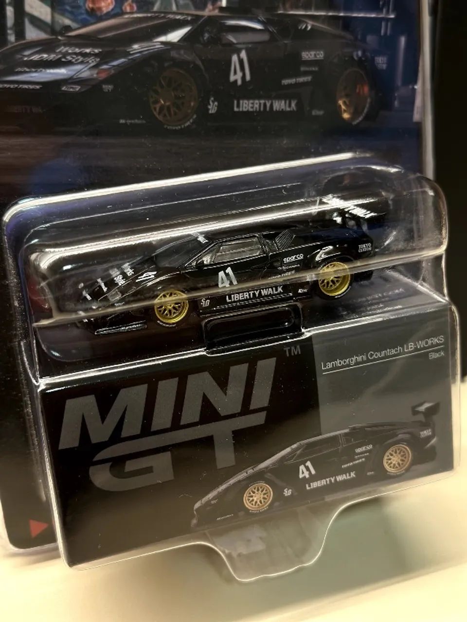 MINI GT - Lamborghini Countach LB-WORKS Black - Foto 5