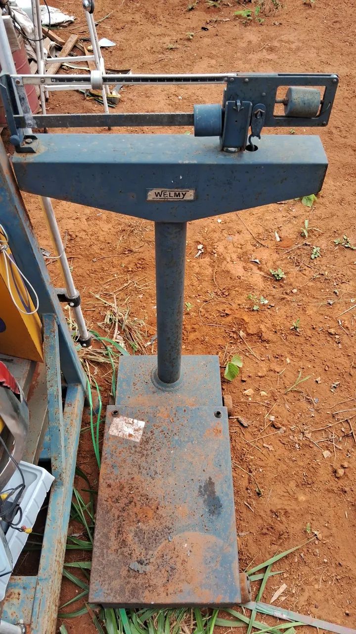 Balança antiga ( nao funciona )