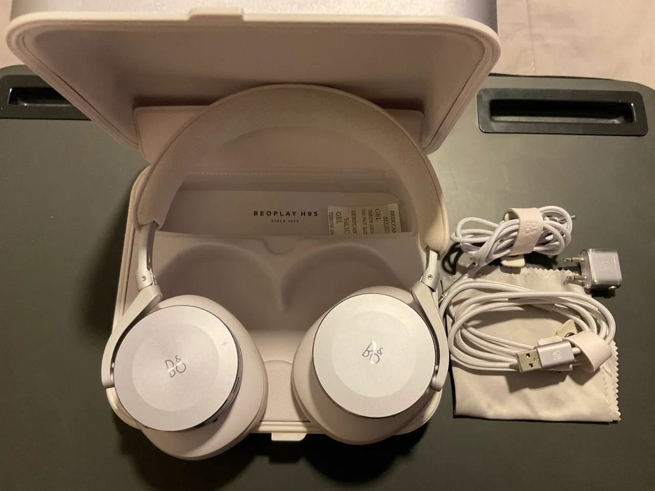 Fones de Ouvido Bang & Olufsen Beoplay H95 Premium - Foto 6