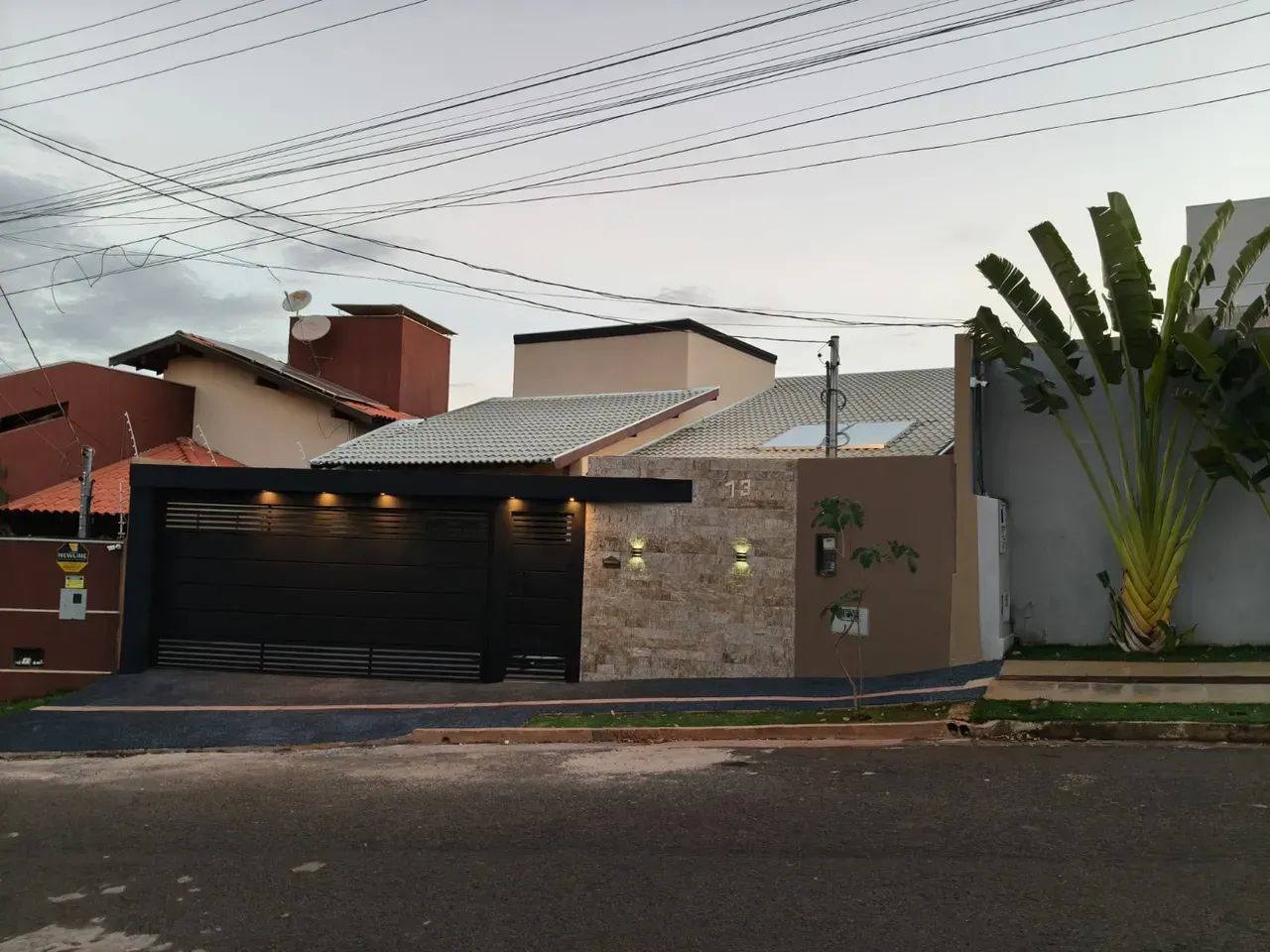 LINDA CASA COM 4 QUARTOS - AGENDE SUA VISITA - Foto 2