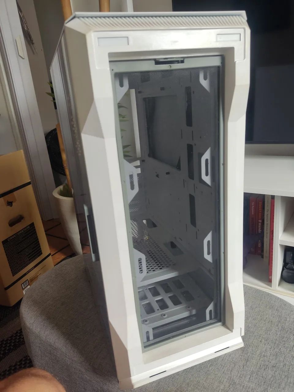 Gabinete gamer Pouter 3 branco  - Foto 2