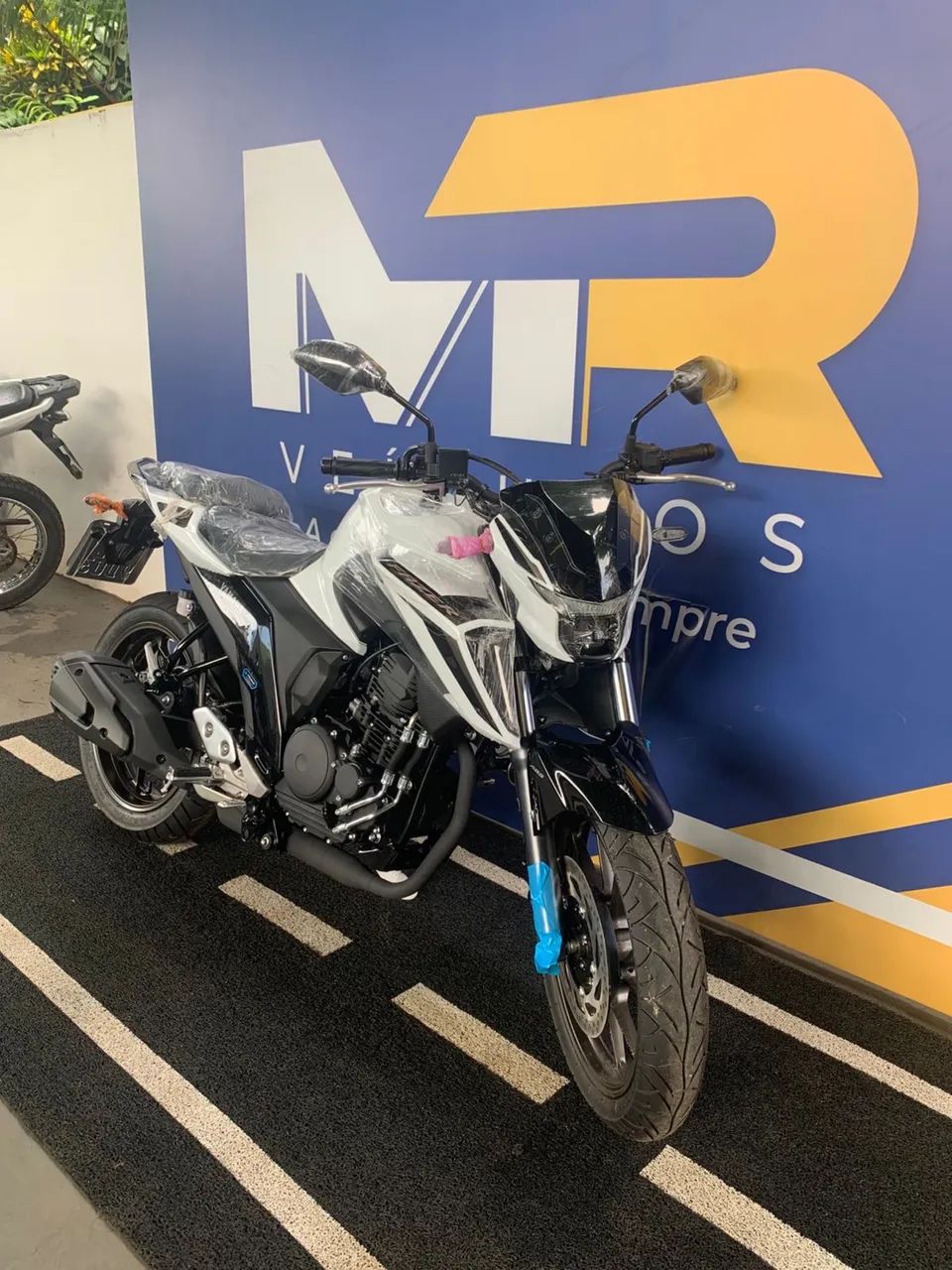 Yamaha Fazer 250 2026 (@mrveiculos) - Foto 4