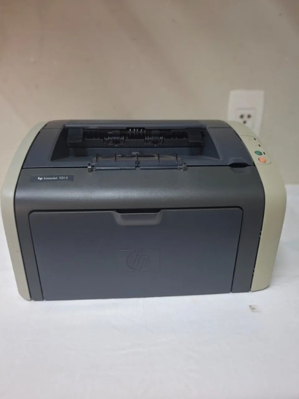 vendo impressora hp laser jet 1015 com toner cheio em otimo estado de conservaçao e funcio - Foto 3
