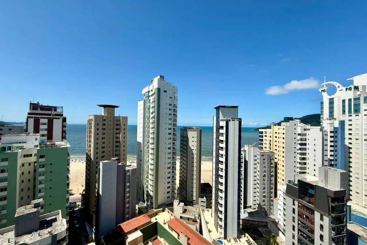 Apartamento QUADRA MAR em Balneário Camboriú - Foto 4