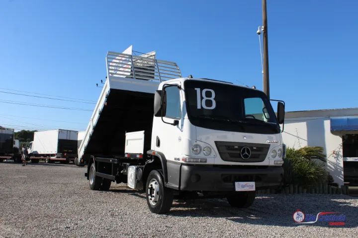 Mercedes Benz 1016 2018 com basculante  - Foto 5
