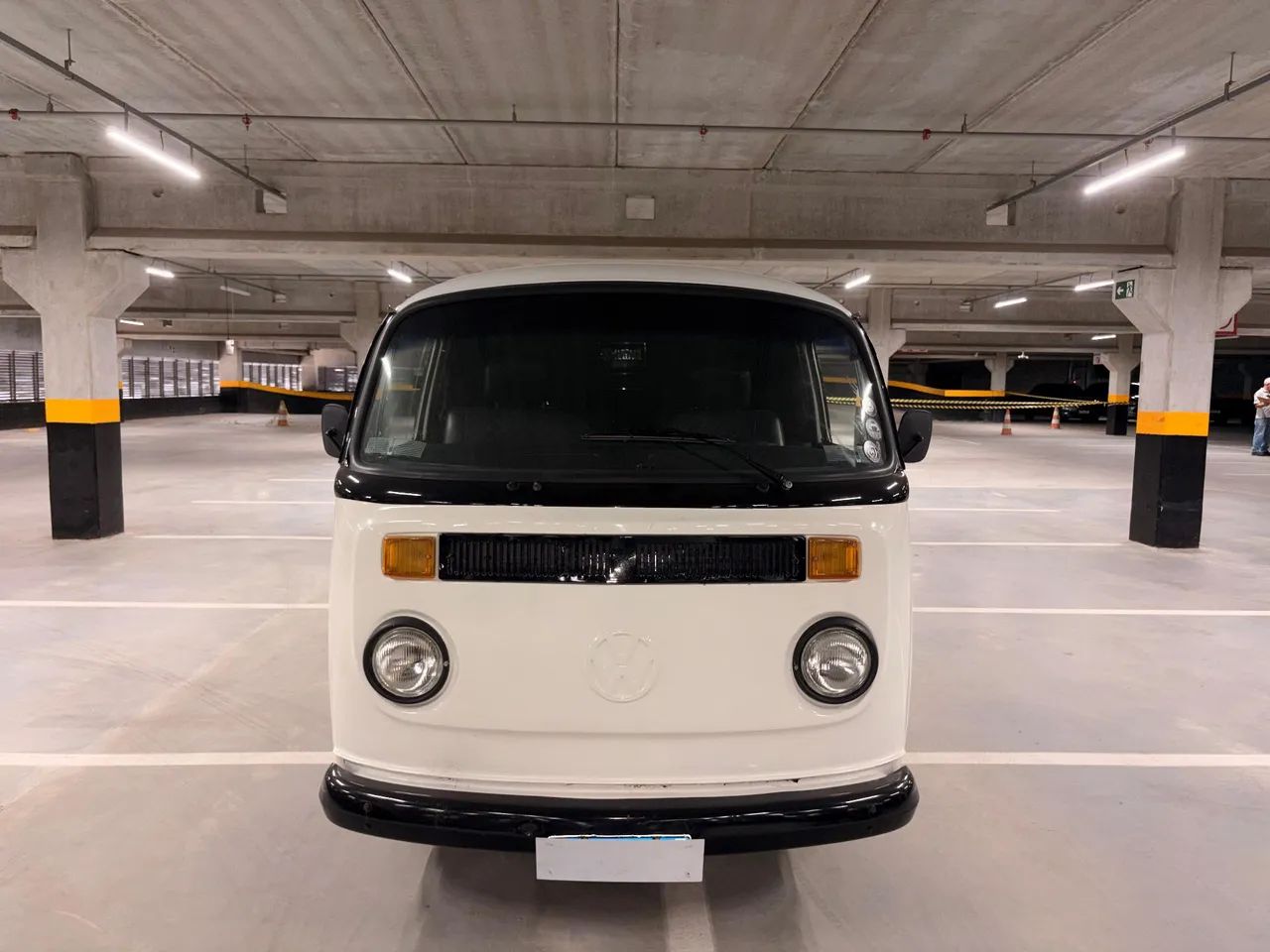 Volkswagen Kombi Standard/ Luxo/ Serie Prata (álcool) 1996