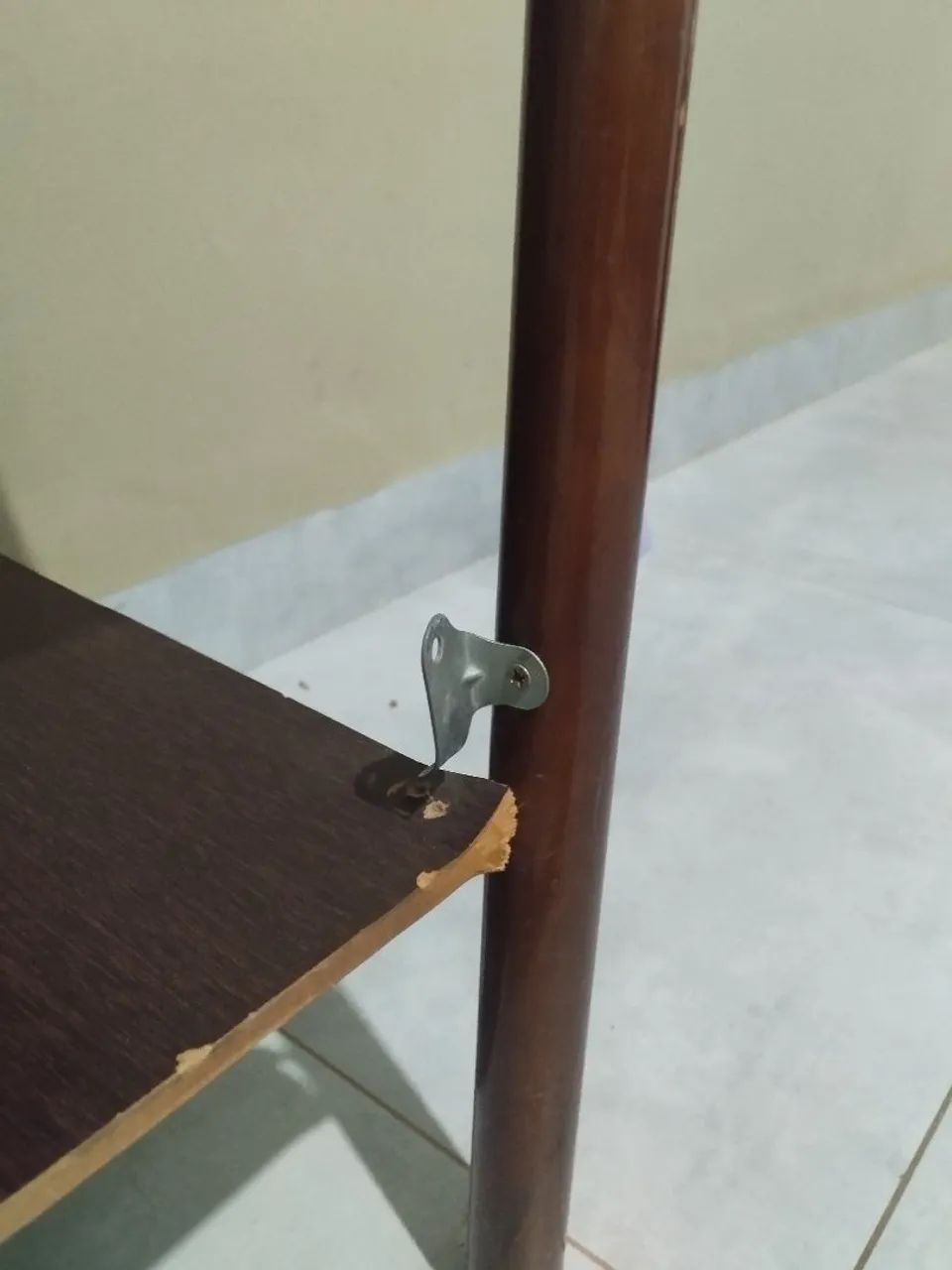 Mesa de canto MDF usada com defeito - Foto 3