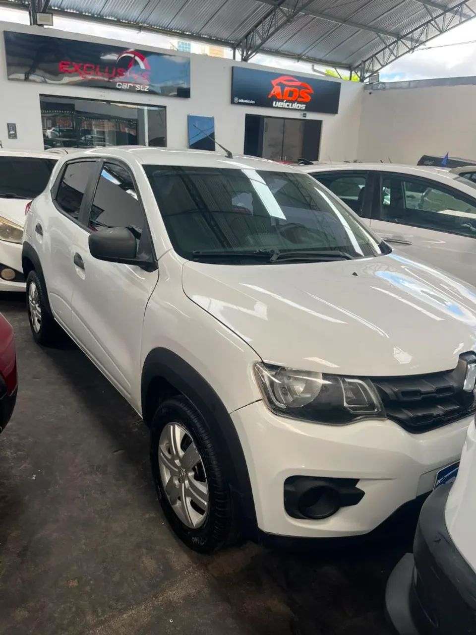 ?Vendo carro logo ?