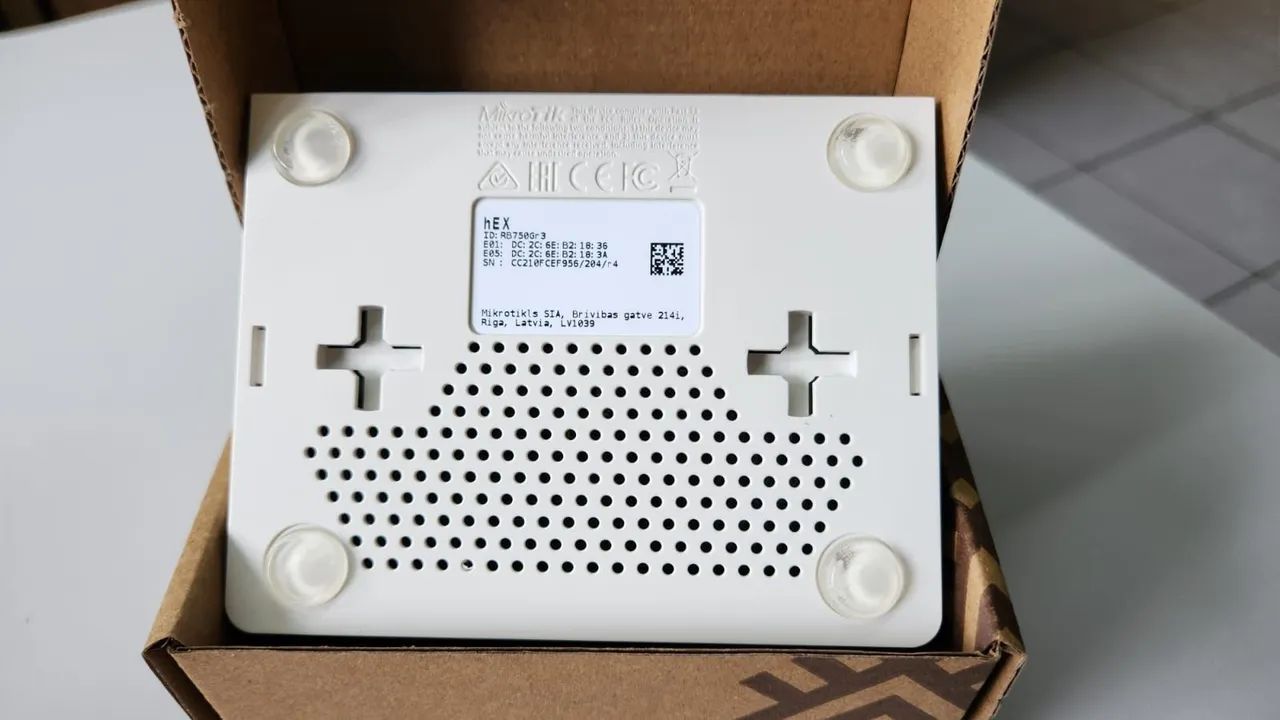 ROTEADOR ROUTER BOARD RB750GR3 hEX Mikrotik - Foto 5