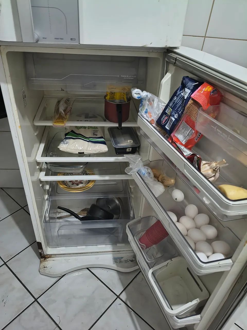 Geladeira com defeito  - Foto 3