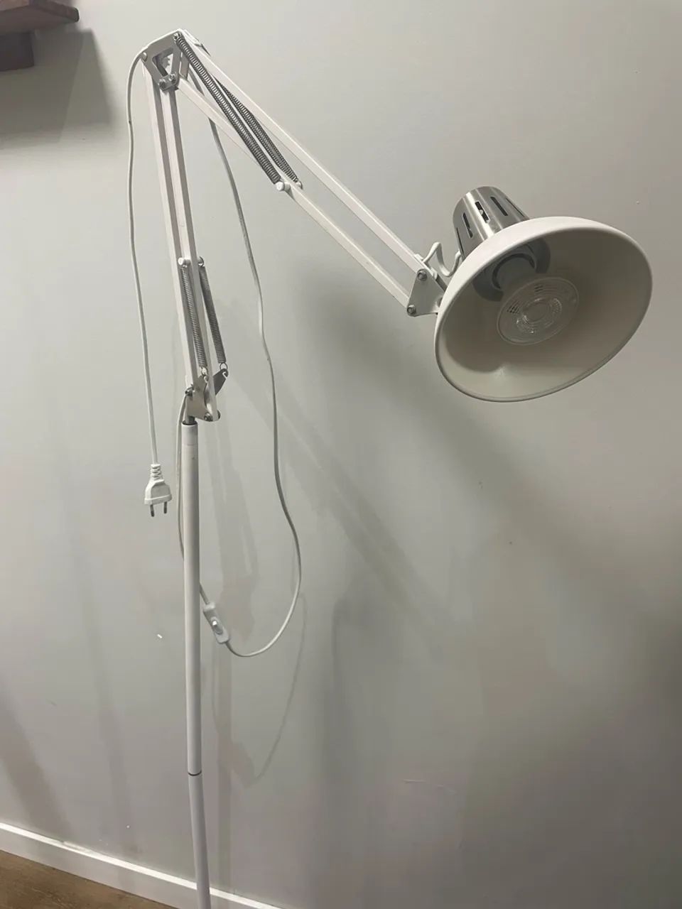 Luminária de pé 
