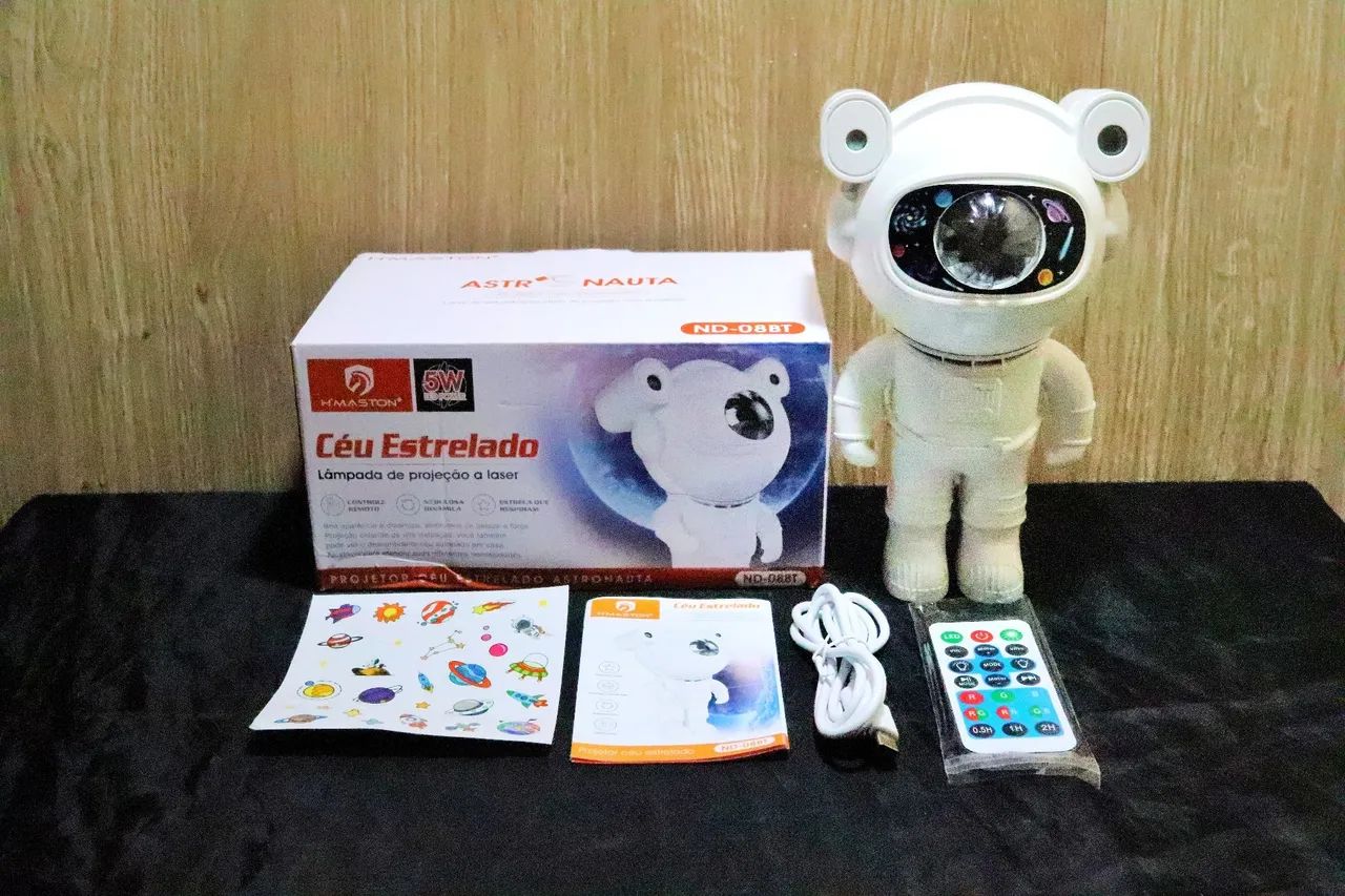 Projetor astronauta com Caixa de som e controle - NOVO