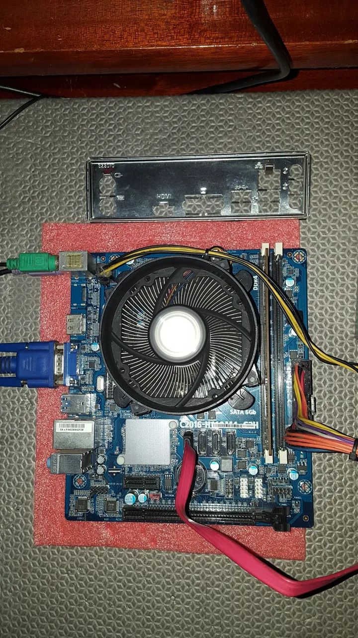 Kit placa ecs DDR4 LGA 1151 + Intel core i5 6500t  - Foto 3