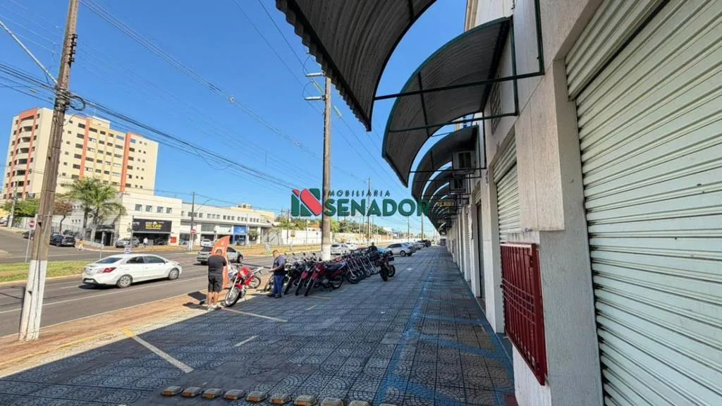 Sala para alugar em Londrina, Centro, com 55.41 m² - Foto 2