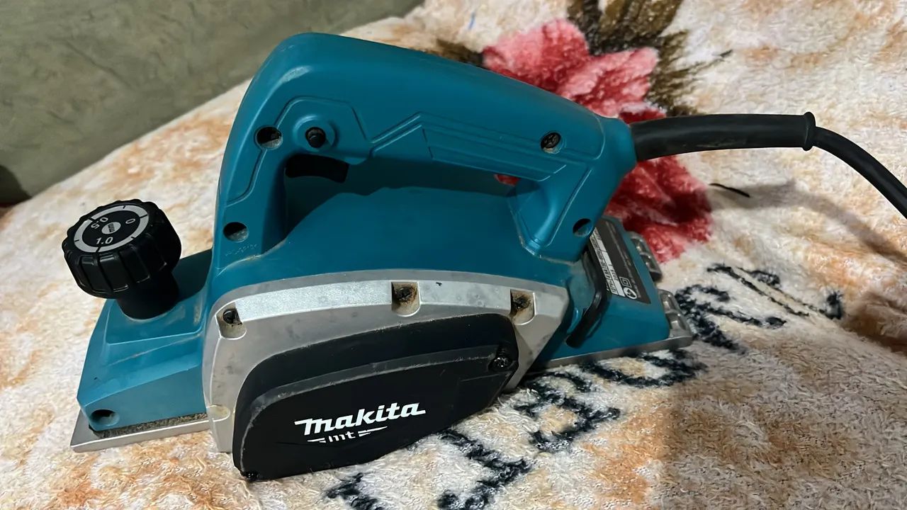 Plaina Makita