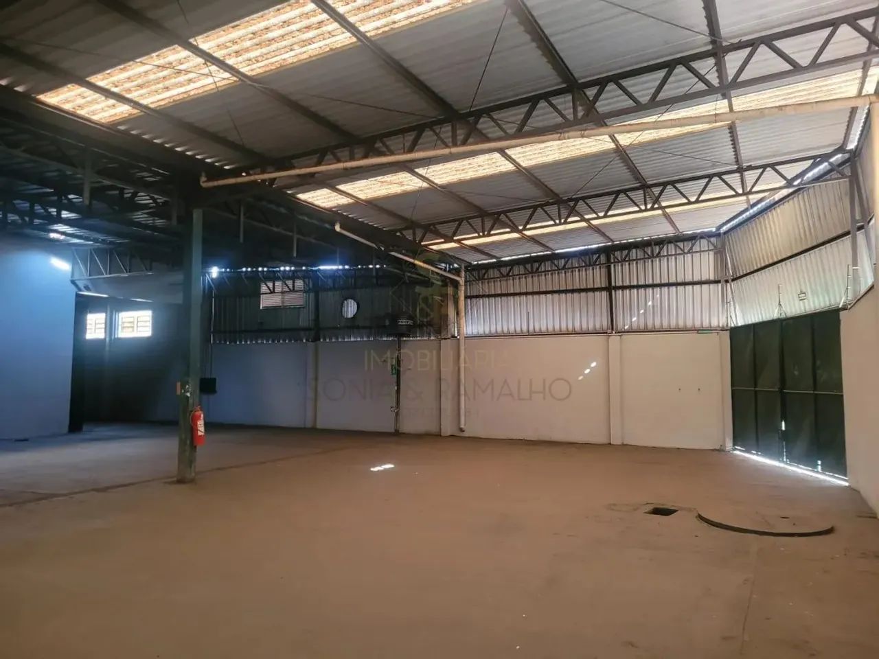 Galpão comercial para Locação no Bairro Parque Industrial Tanquinho, em Ribeirão Preto - Foto 2