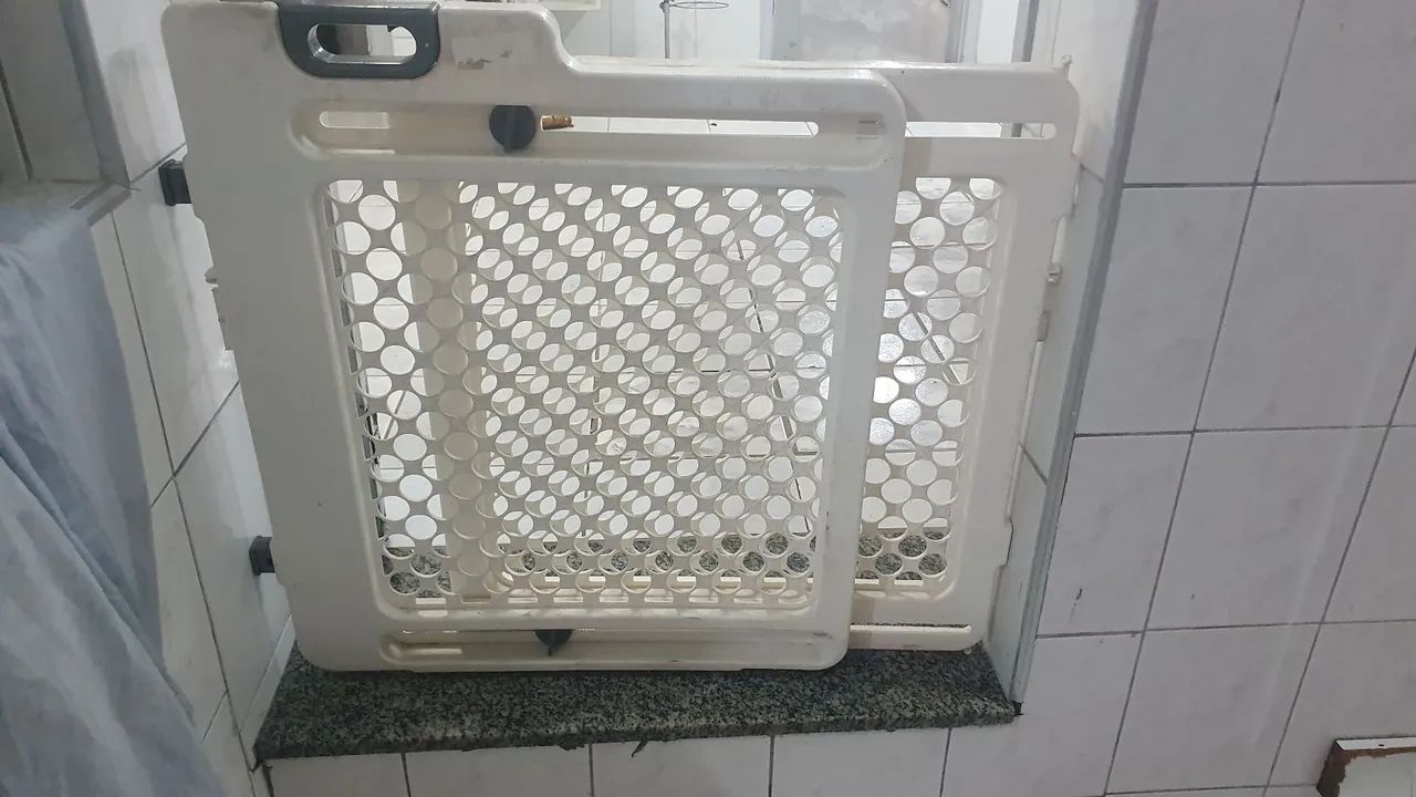 PET GATE