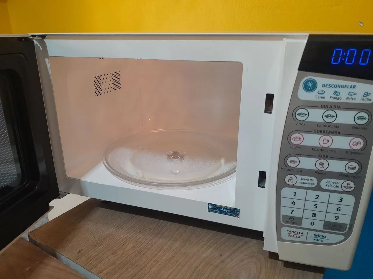 Microondas eletrolux 25LTS COM GARANTIA  - Foto 4