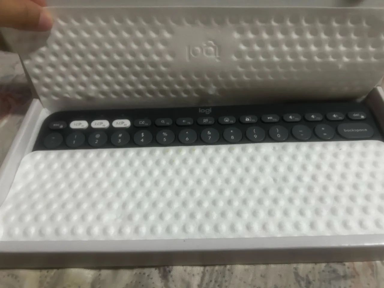 Teclado Logitech Pebble Keys 2 K380s - Bluetooth - Foto 2