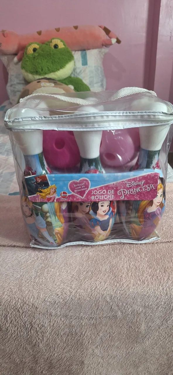 Jogo de boliche infantil princesas