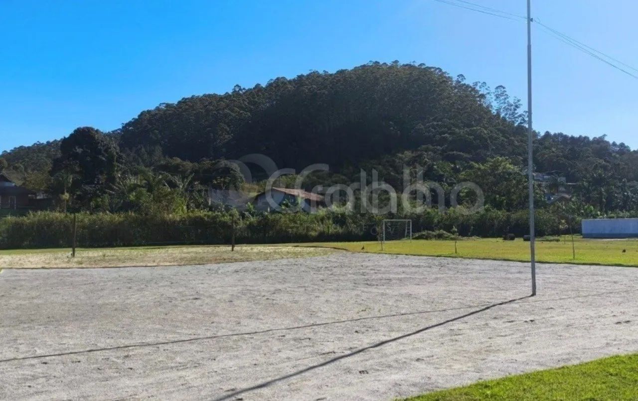 Terreno de 400 m² em condomínio em Canasvieiras