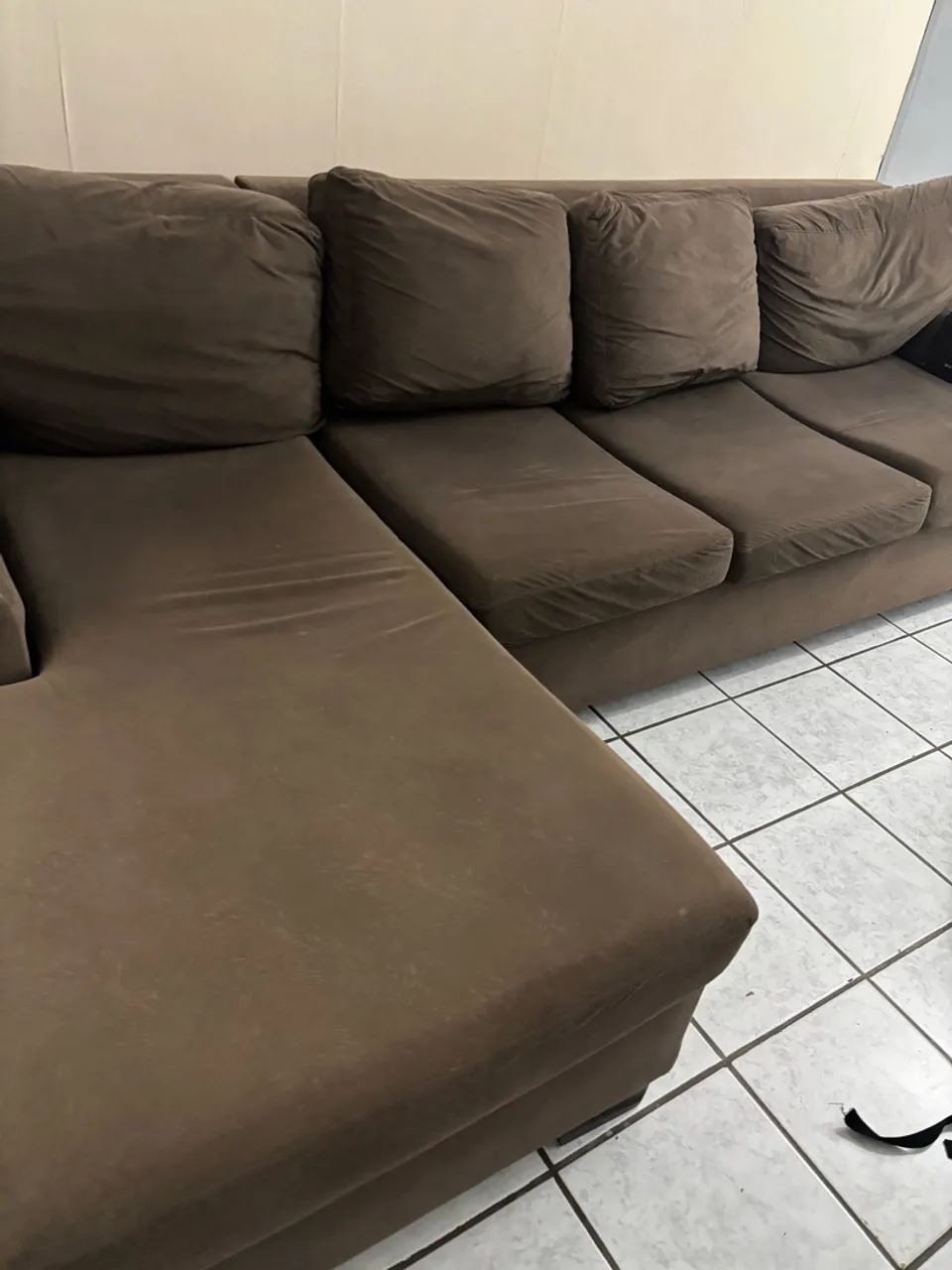 Sofá 4 lugares marrom - Foto 3
