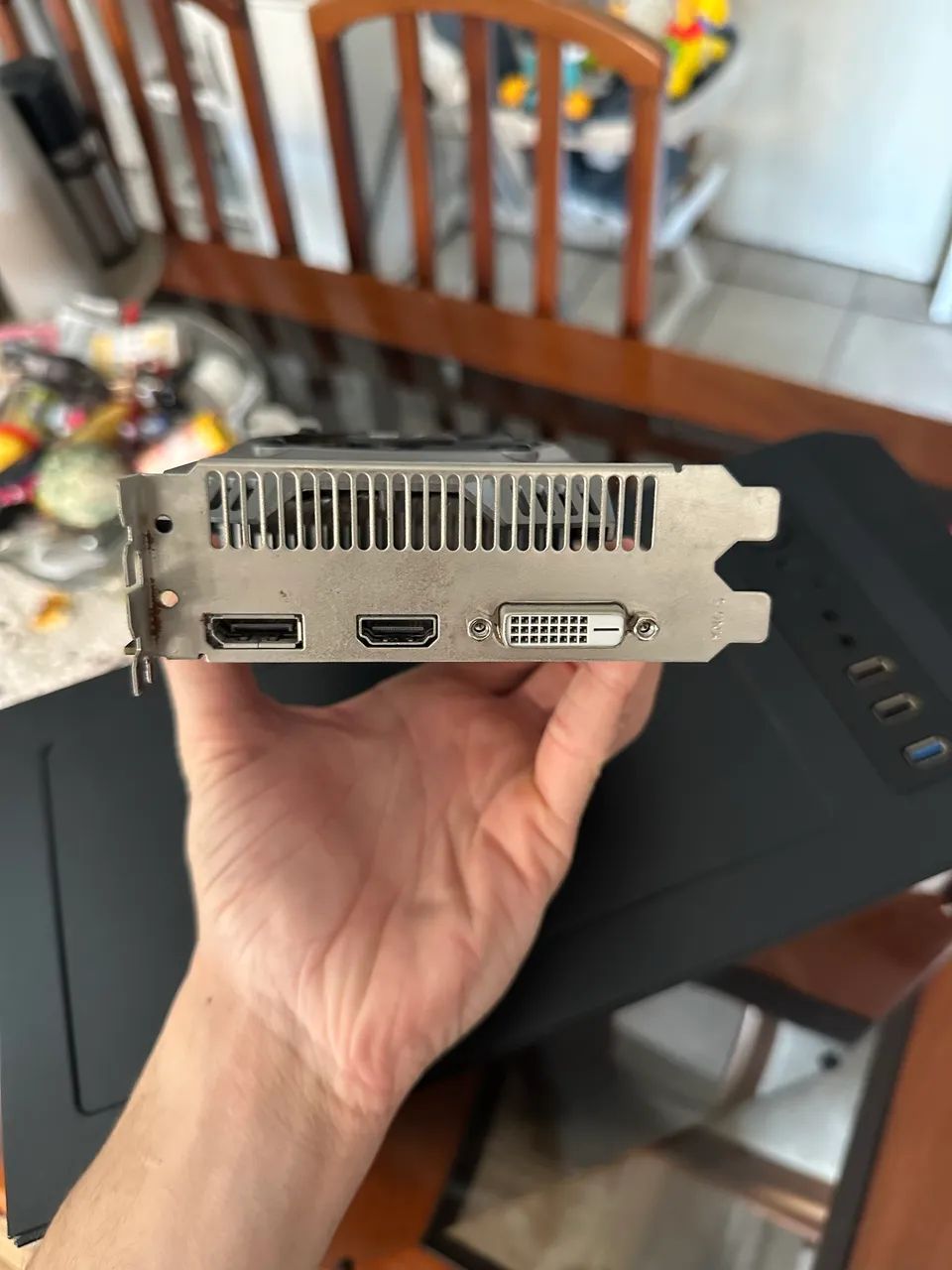 placa de vídeo MLLSE RX 550 4GB DDR5 - Foto 3