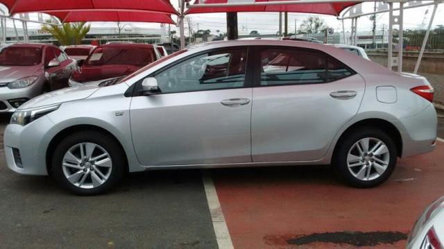 TOYOTA COROLLA GLI UPPER 1.8 16V CVT FLEX Prata 2015/2016 - Foto 9