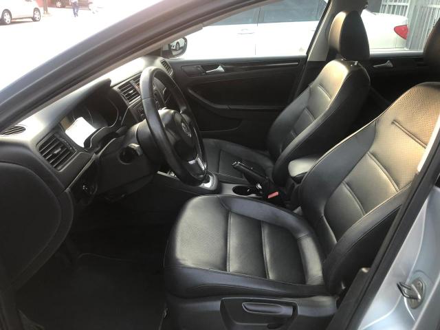 Jetta confortline 2.0 2013 com Teto Solar - Foto 9