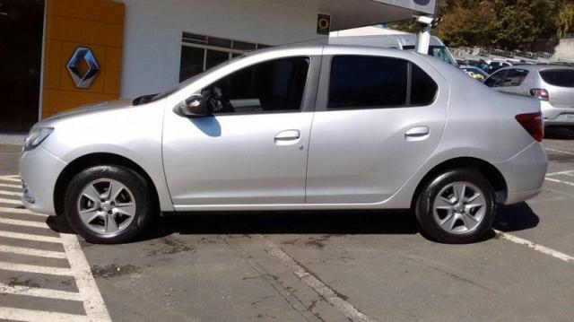 RENAULT LOGAN EXCLUSIVE NOVA SÉRIE 1.6 8V EASYR HIPOWER FLEX Prata 2014/2015 - Foto 9