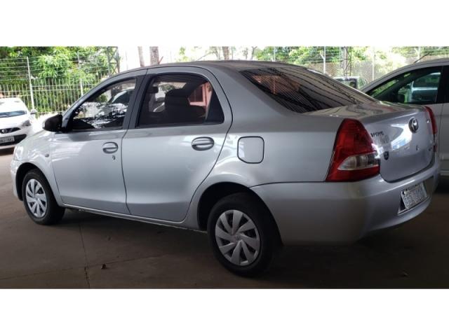 TOYOTA ETIOS 1.5 XS SEDAN 16V FLEX 4P 2016 - Foto 3