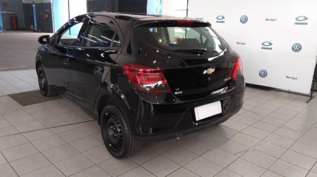 CHEVROLET ONIX LT 1.4 8V SPE/4 FLEX Preto 2014/2015 - Foto 3